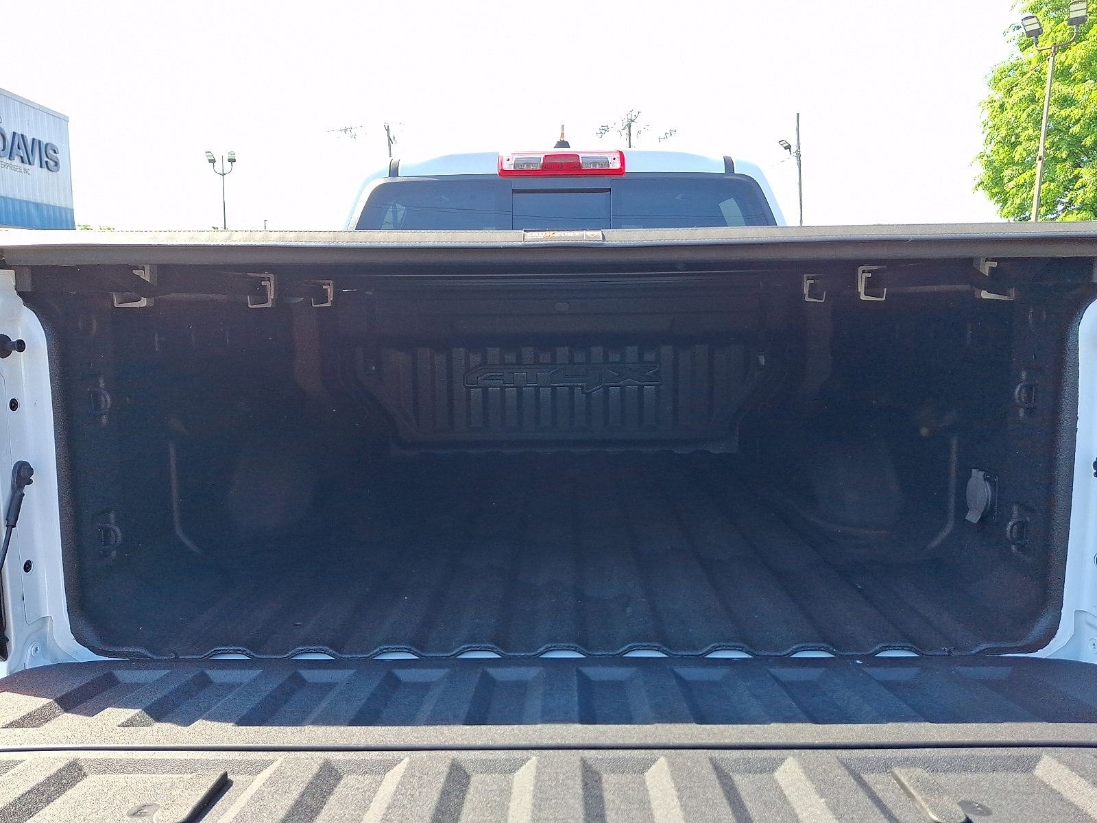 Used 2024 GMC Canyon AT4X AWD/4WD image 30