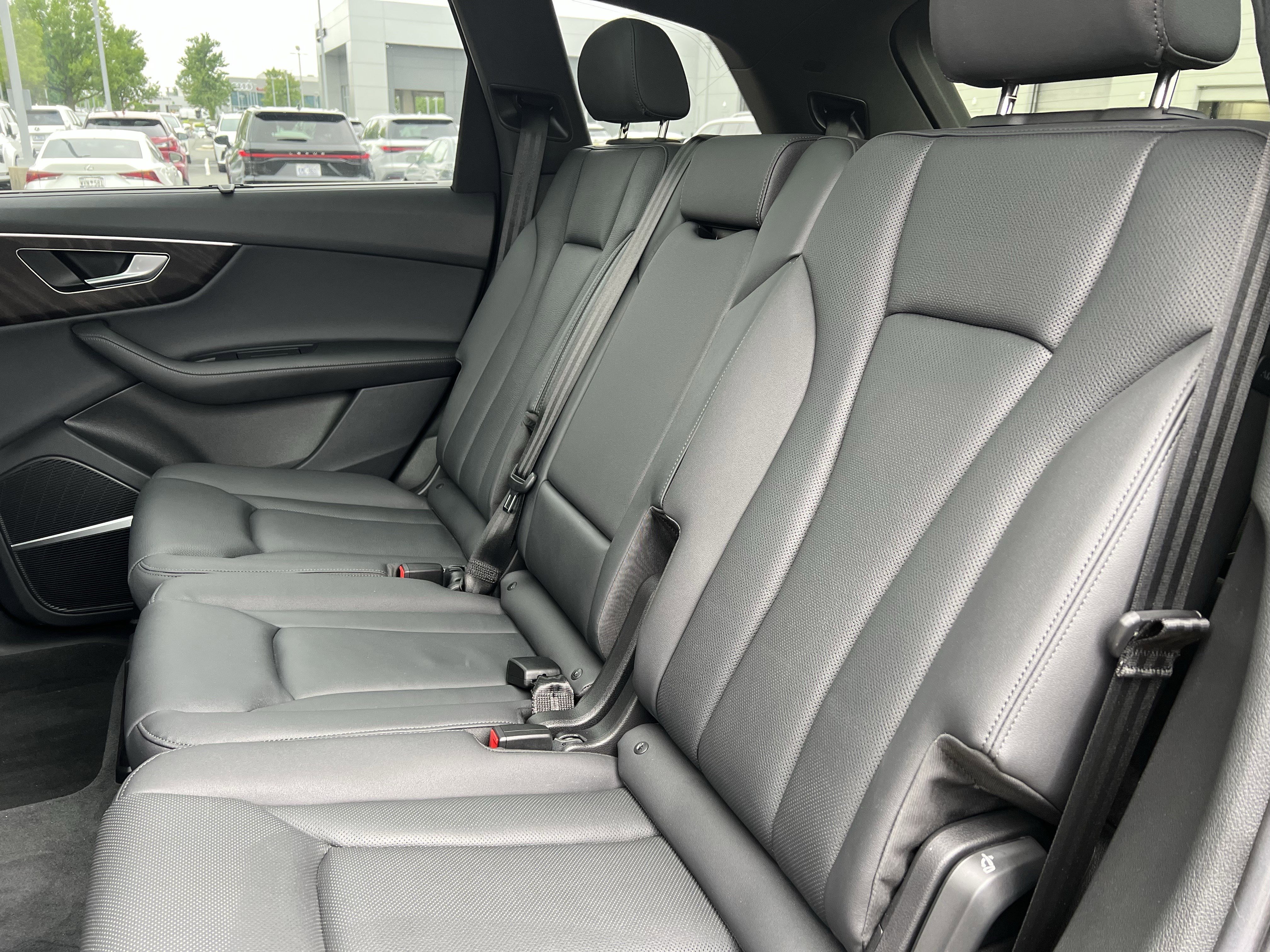Used 2023 Audi Q7 2.0T Premium Plus AWD/4WD image 33