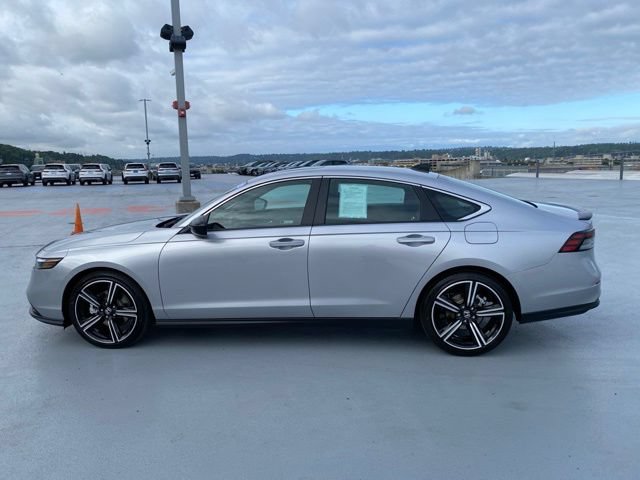 Certified 2025 Honda Accord Sport image 9