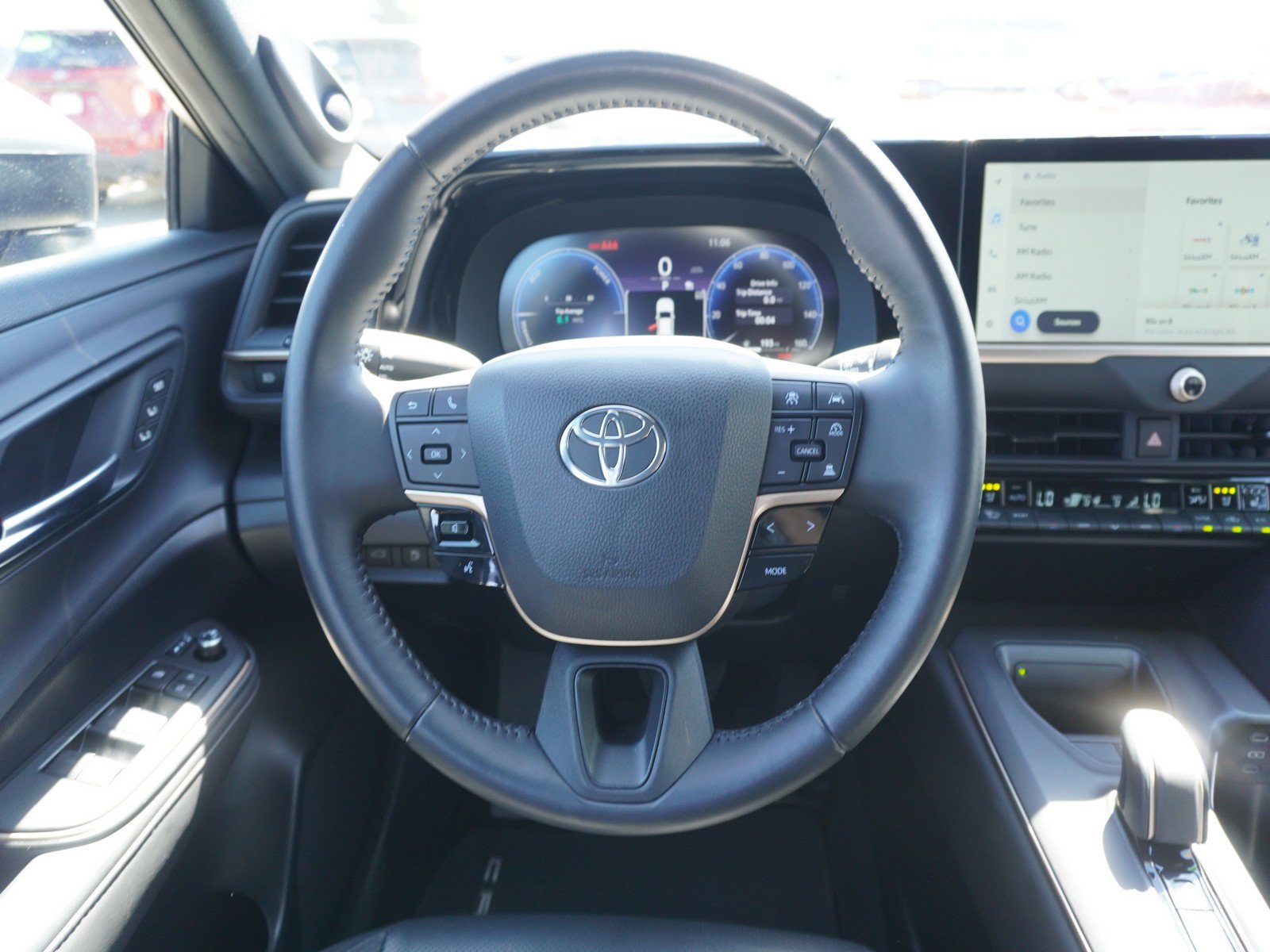 Used 2023 Toyota Crown w/ Carpet Mat Package (TMS) AWD/4WD image 15