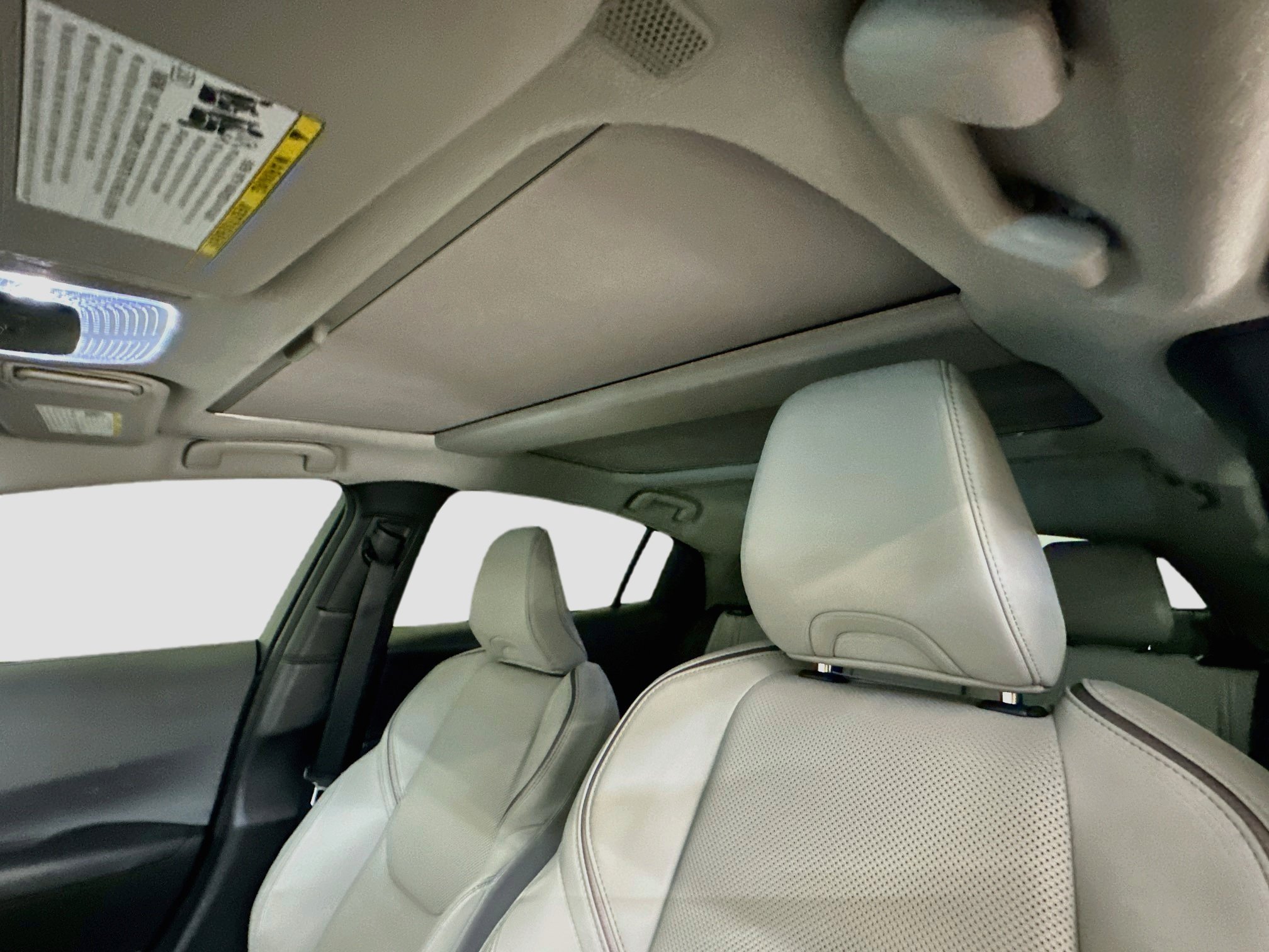 Used 2024 Toyota Prius XLE FWD image 27