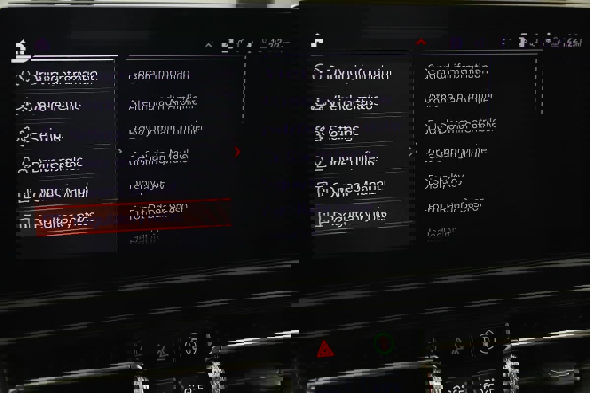 Used 2025 BMW 840i xDrive w/ M Sport Professional Package image 18