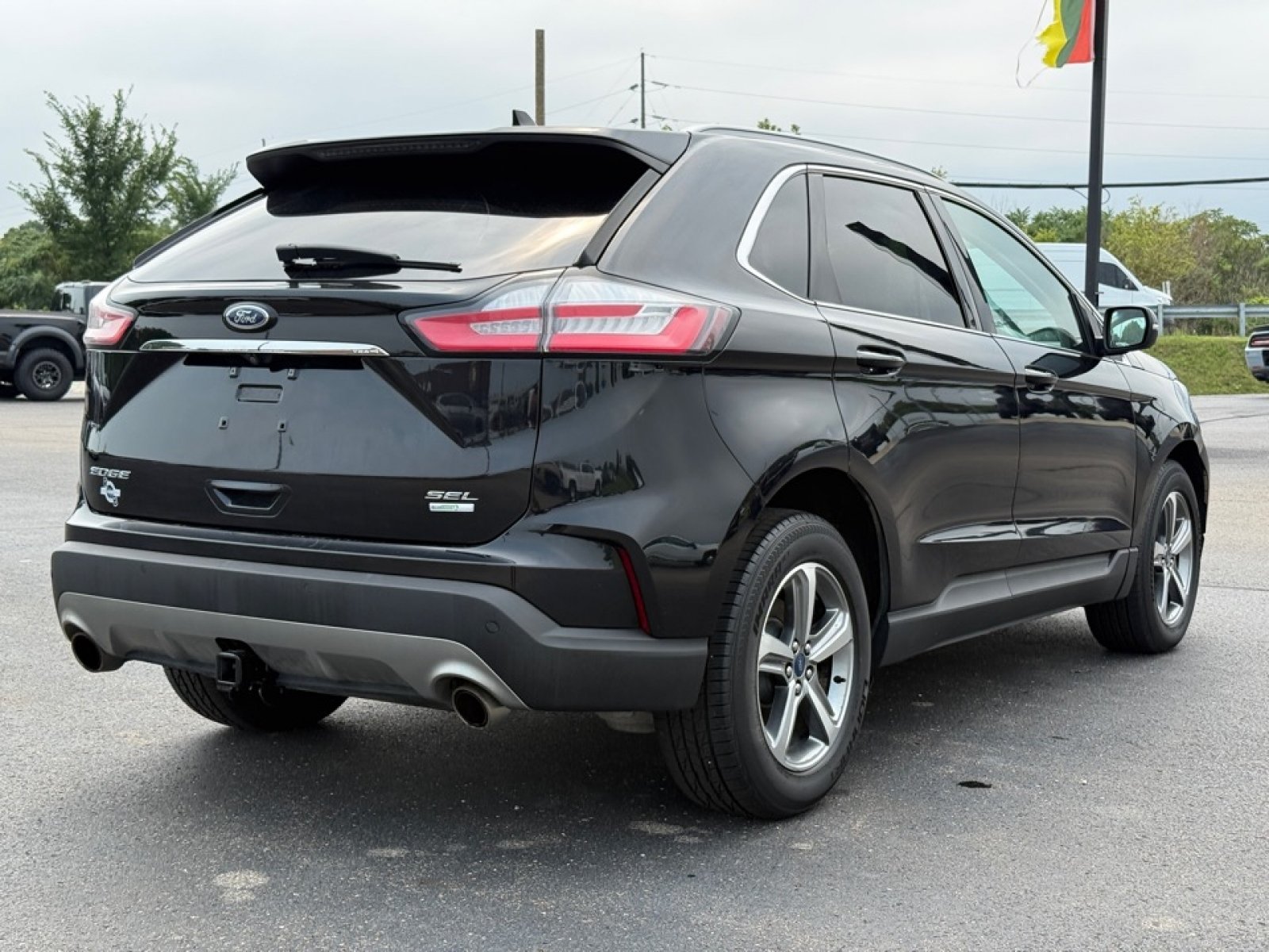 Used 2020 Ford Edge SEL w/ Convenience Package AWD/4WD image 8