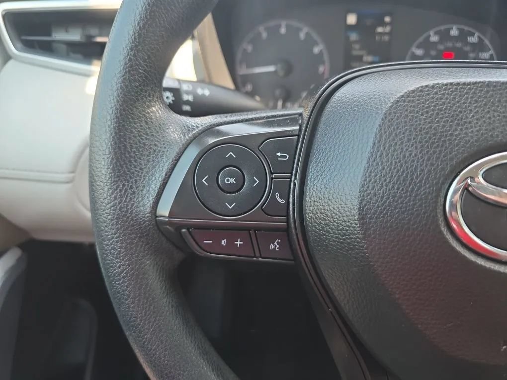 Used 2024 Toyota Corolla Cross L FWD image 17