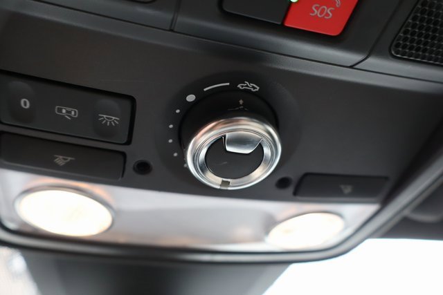 Used 2021 Volkswagen Passat 2.0T R-Line image 24