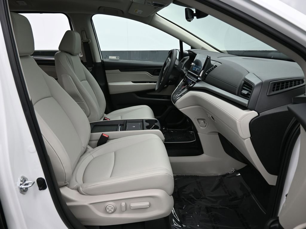 Certified 2026 Honda Odyssey EX-L image 40