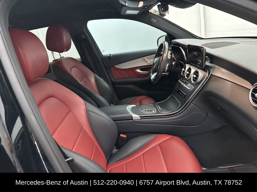 Used 2022 Mercedes-Benz GLC 300 4MATIC image 29