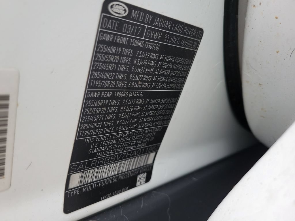 Used 2017 Land Rover Discovery HSE AWD/4WD image 10