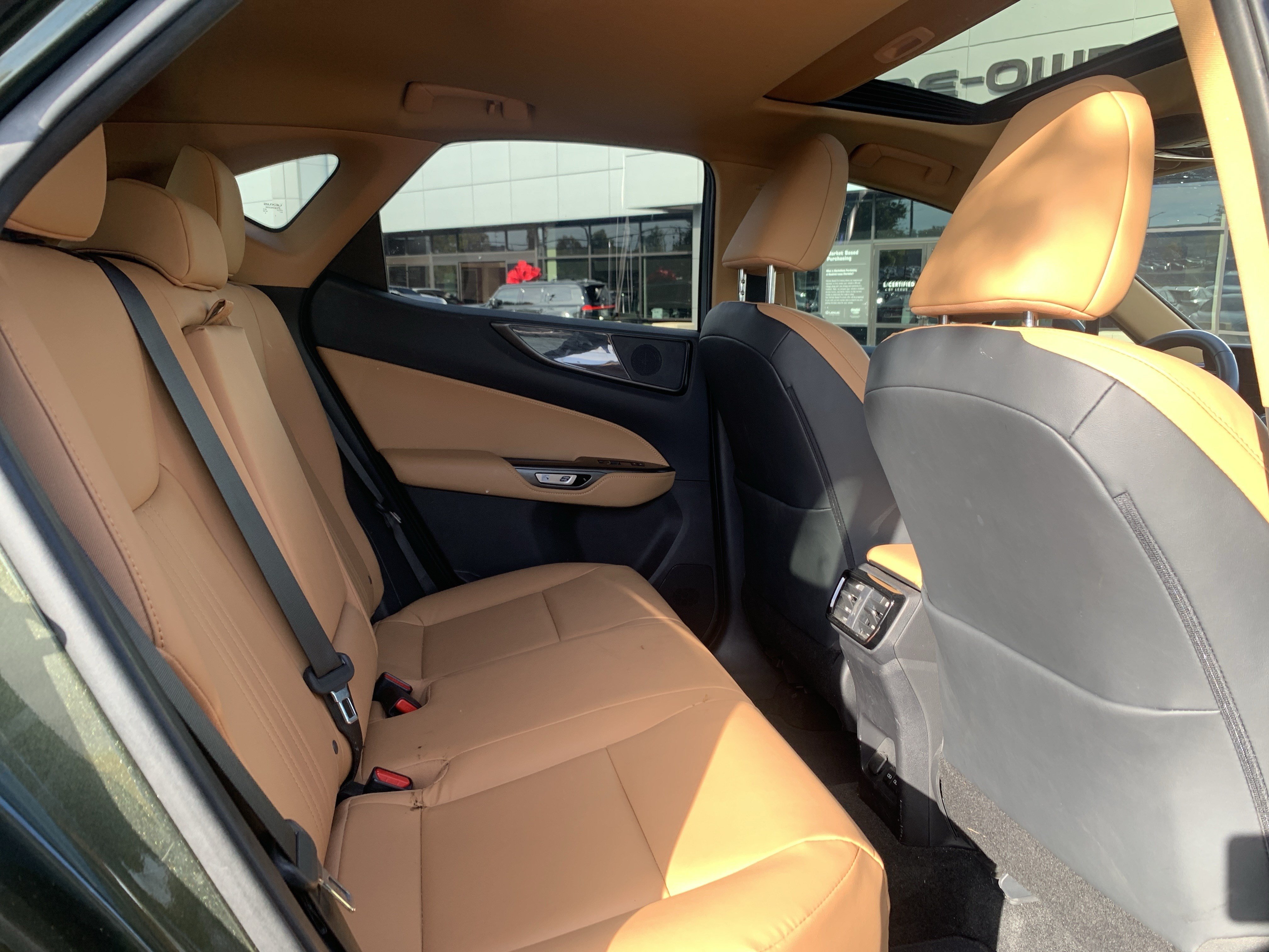 Used 2024 Lexus NX 250 FWD image 33