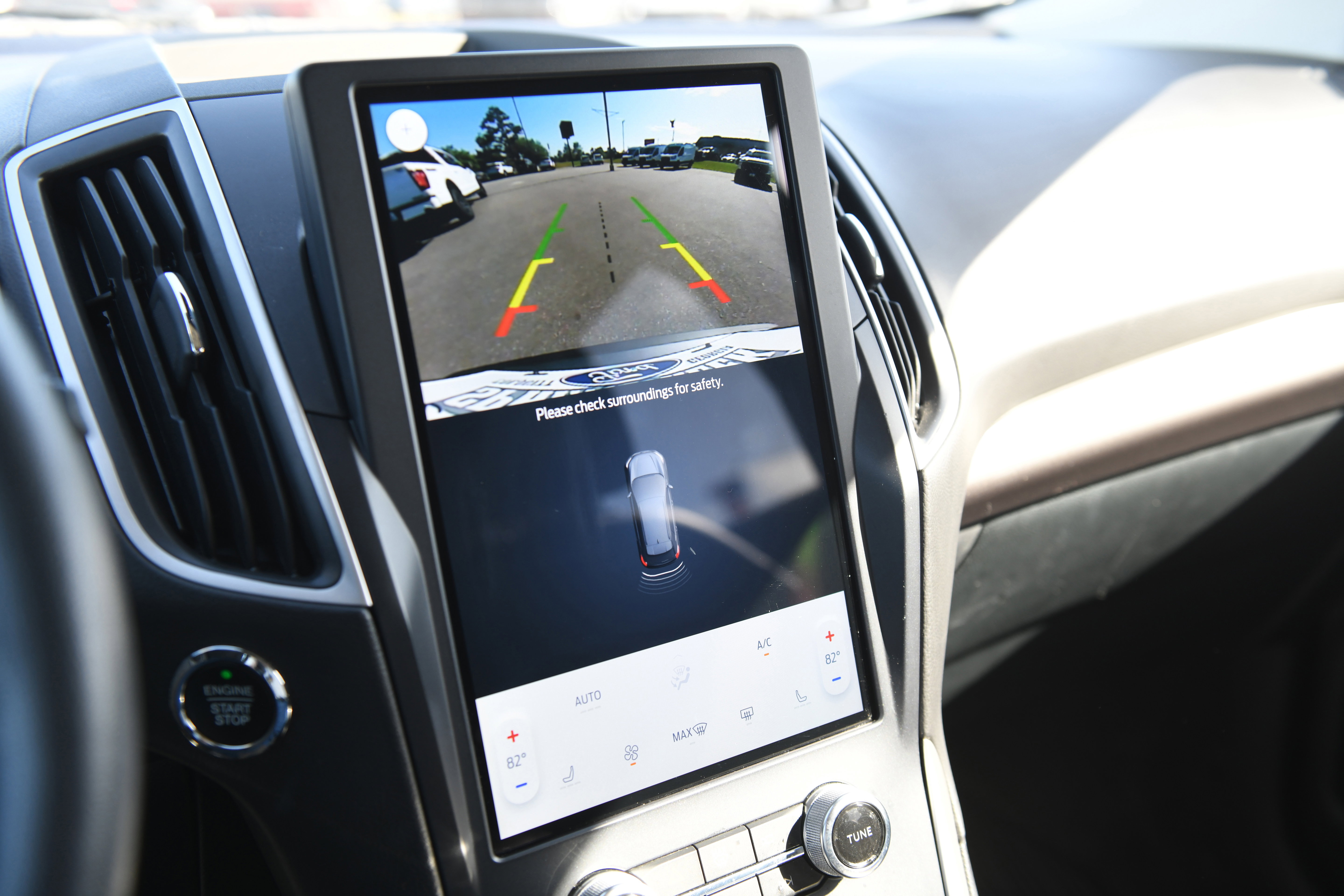 Used 2023 Ford Edge SEL image 18