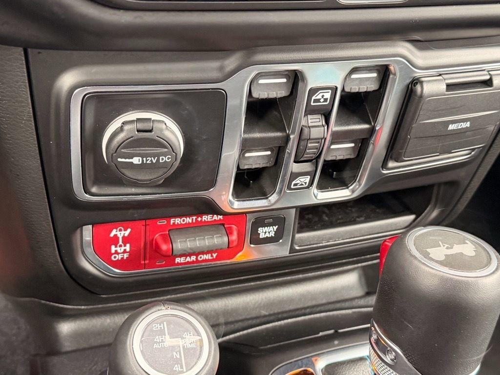 Used 2023 Jeep Wrangler Rubicon w/ Steel Bumper Group image 28