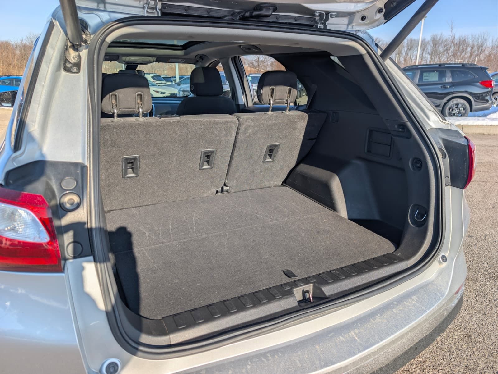 Used 2020 Chevrolet Equinox LT image 32