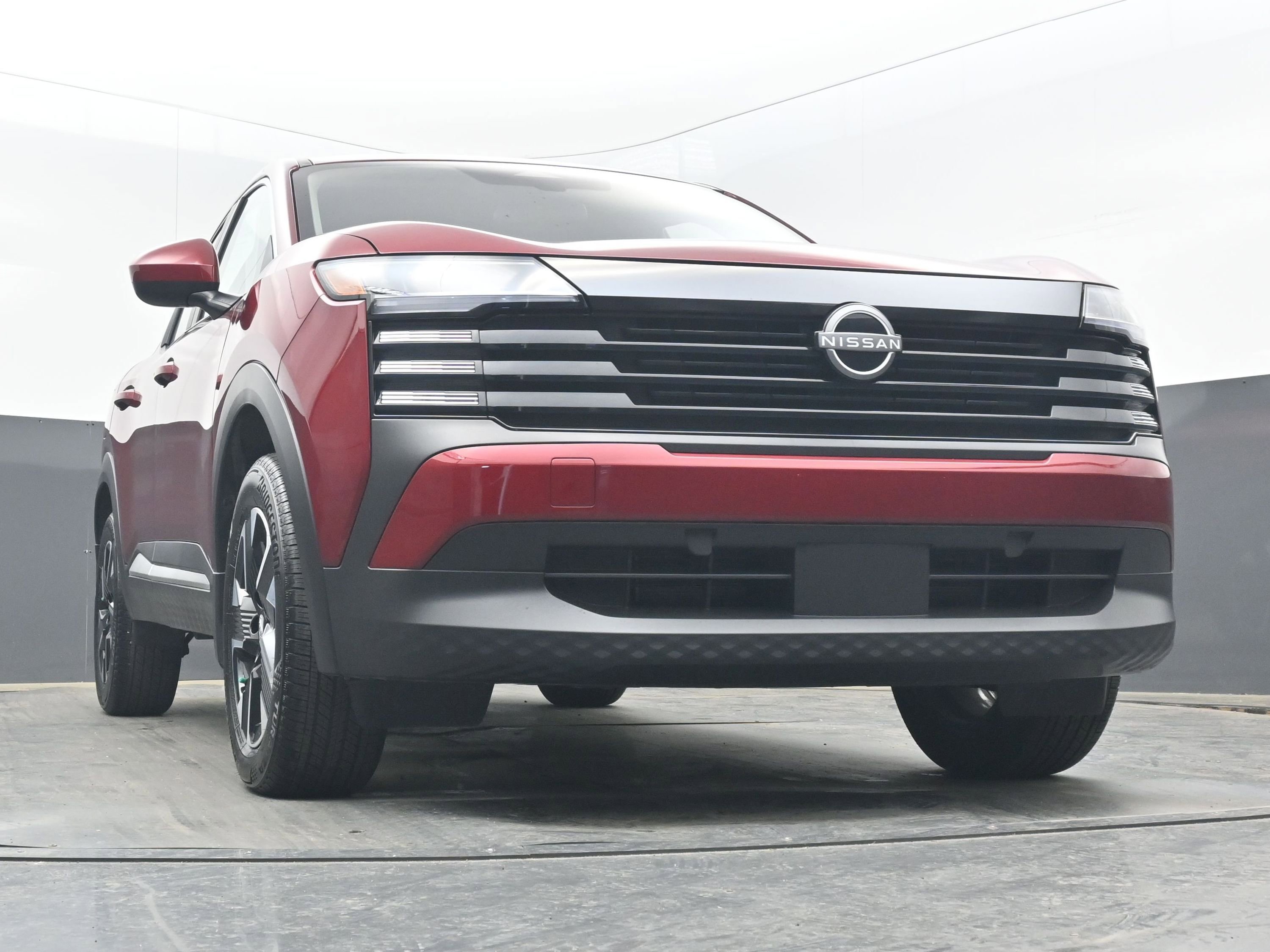 Certified 2025 Nissan Kicks SV image 23