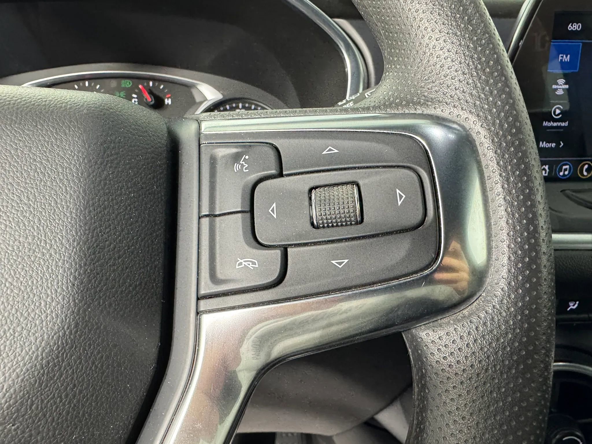 Used 2022 Chevrolet Blazer LT w/ Sound & Technology Package AWD/4WD image 9