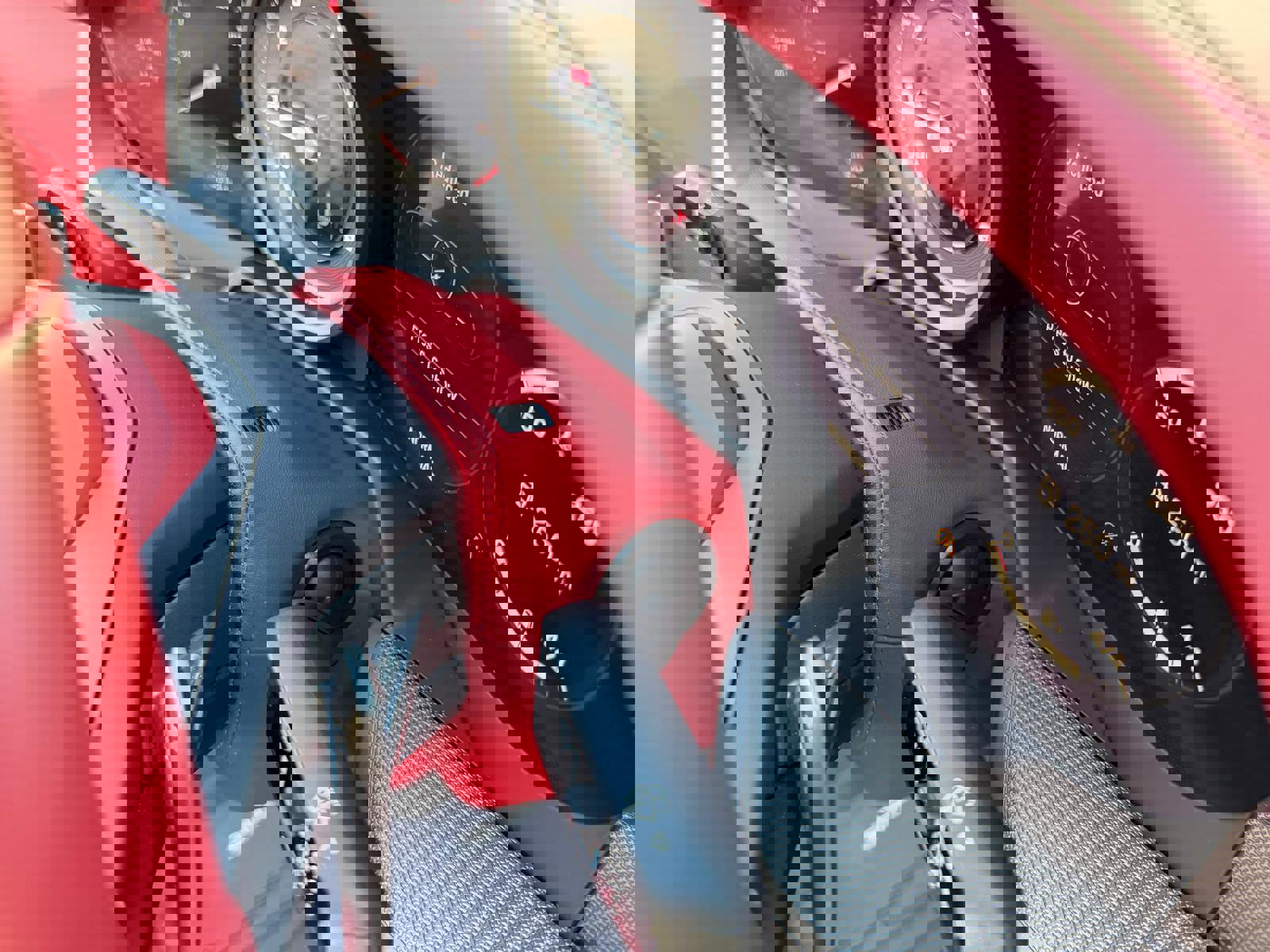 Used 2024 Porsche 911 Carrera 4S image 40