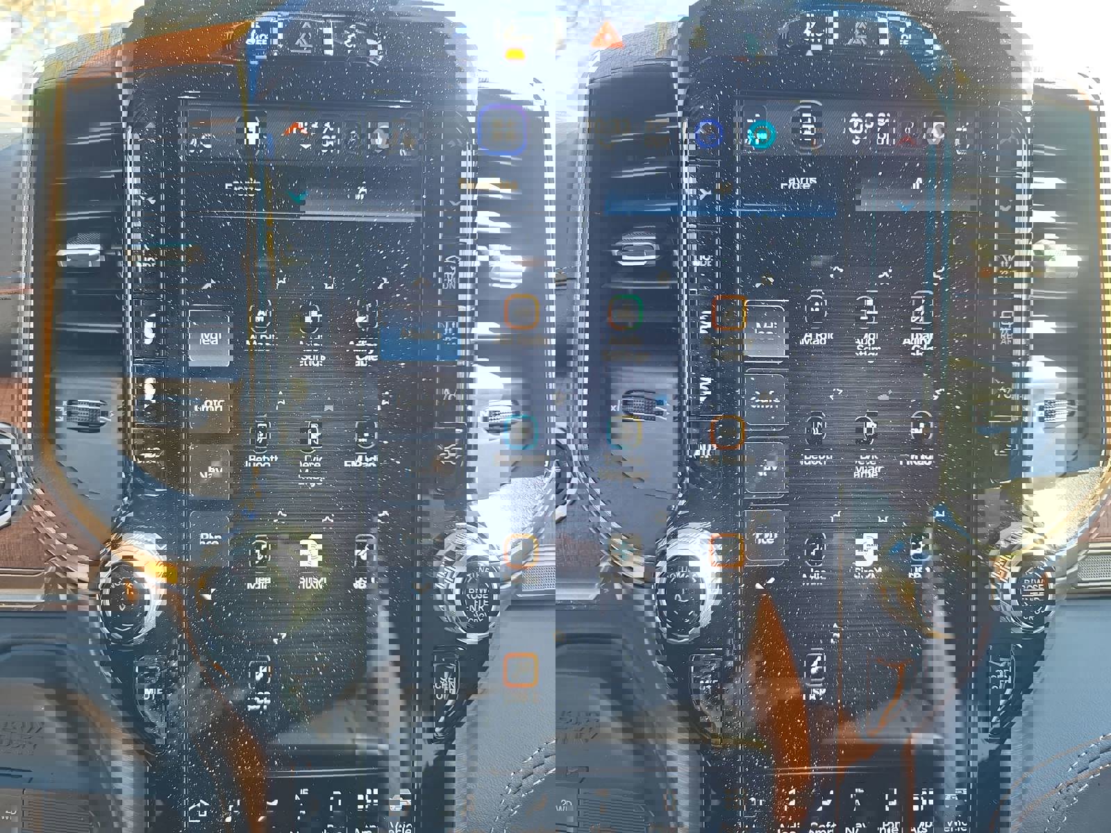 Used 2024 RAM 2500 Limited w/ Safety Group image 23