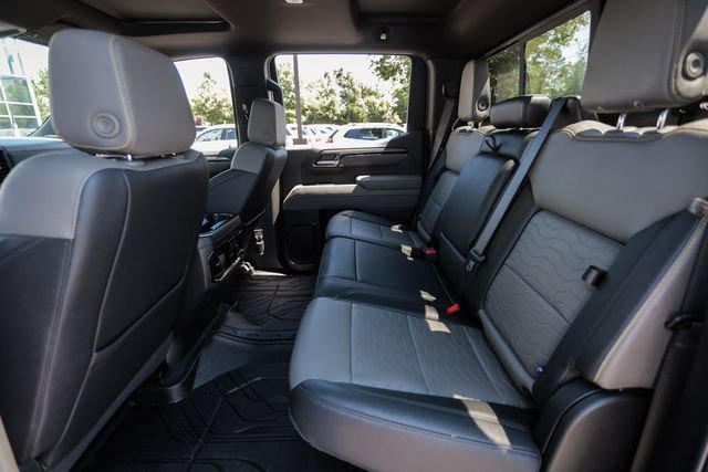 Used 2025 Chevrolet Silverado 1500 ZR2 w/ Technology Package AWD/4WD image 67