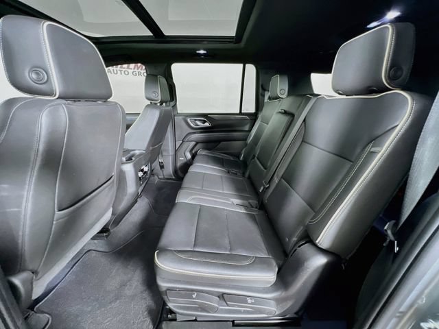 Used 2023 GMC Yukon XL SLT AWD/4WD image 24