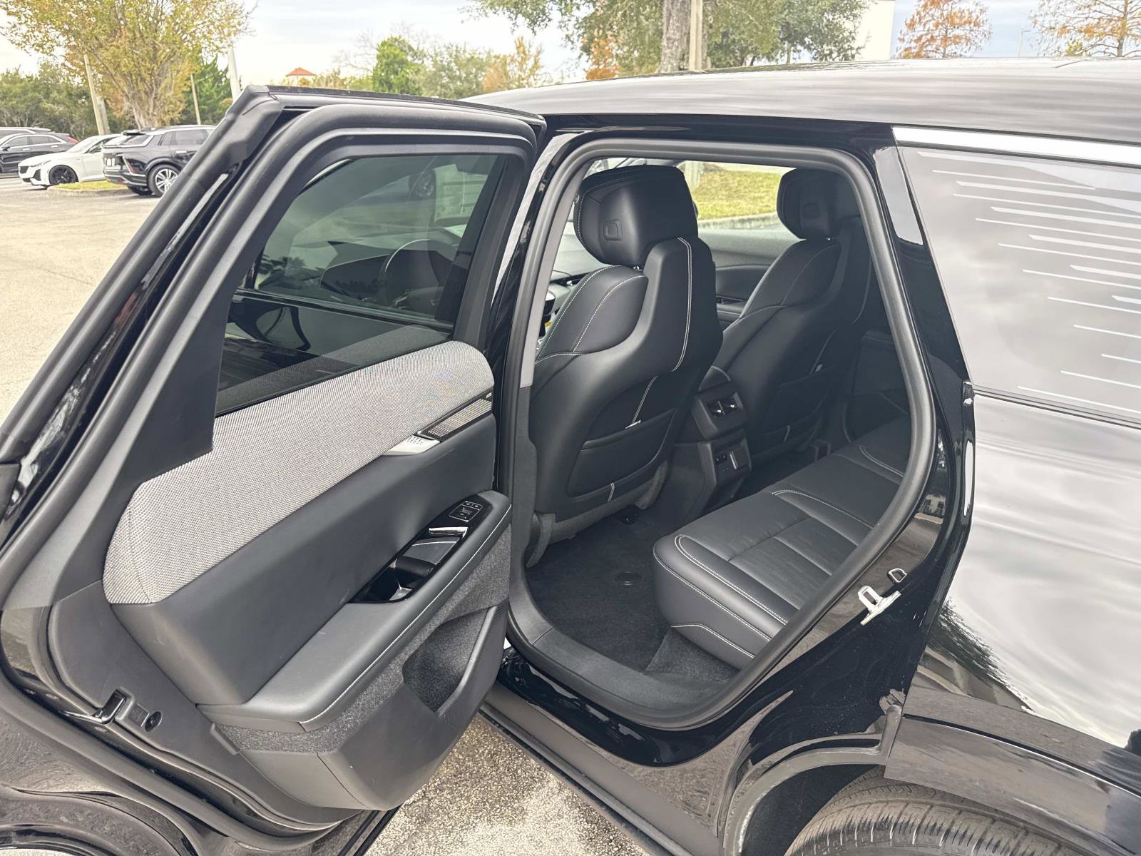 New 2026 Cadillac Optiq Luxury 2 image 14