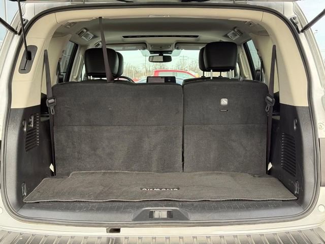 Used 2024 Nissan Armada SL w/ Captain's Chairs Package image 6