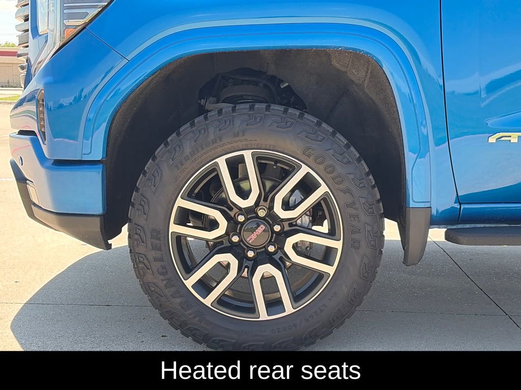 Used 2023 GMC Sierra 1500 AT4 w/ AT4 Premium Package AWD/4WD image 14