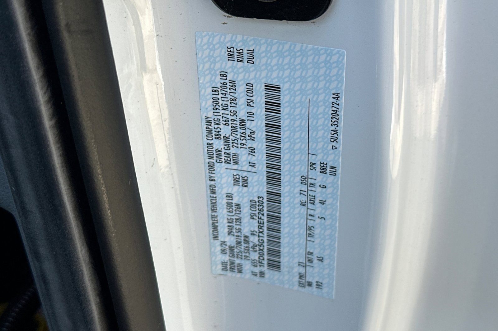 New 2024 Ford F550 2WD SuperCab Super Duty image 25