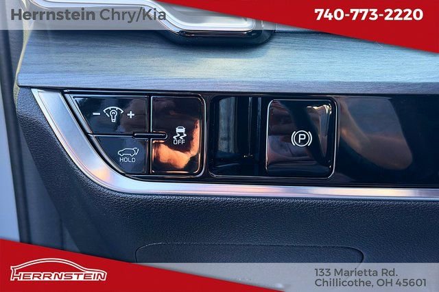 Used 2025 Kia Sportage X-Line w/ Premium Package image 16