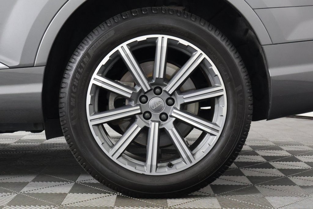 Used 2019 Audi Q7 3.0T Premium Plus AWD/4WD image 17