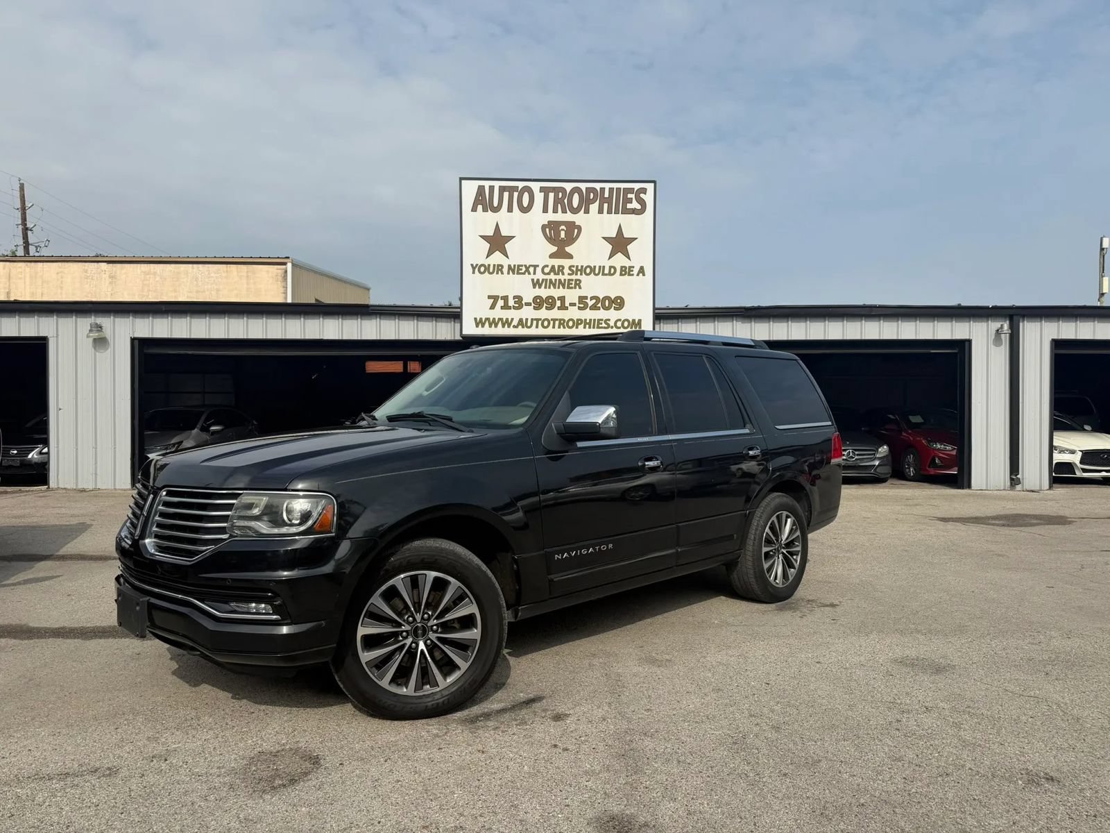 Used 2015 Lincoln Navigator 4WD
