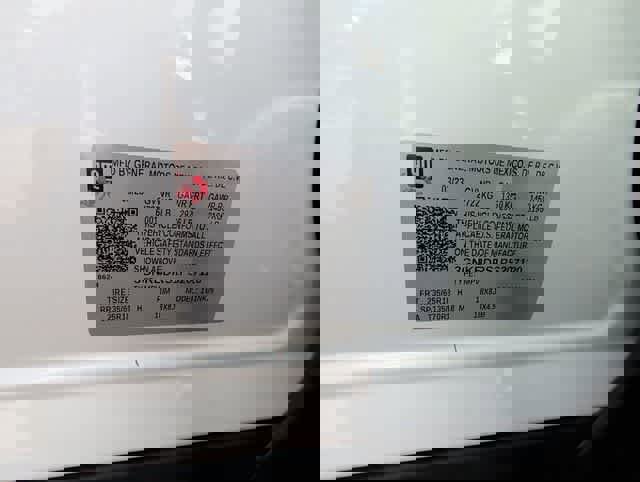 Used 2023 Chevrolet Blazer LT w/ Sound & Technology Package image 32