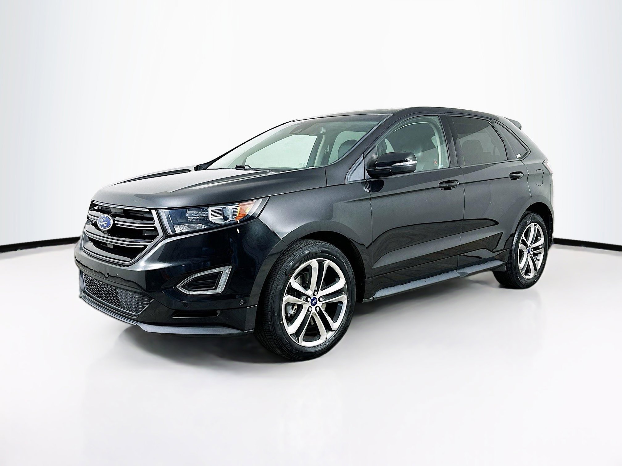 Used 2015 Ford Edge Sport w/ Equipment Group 401A image 3
