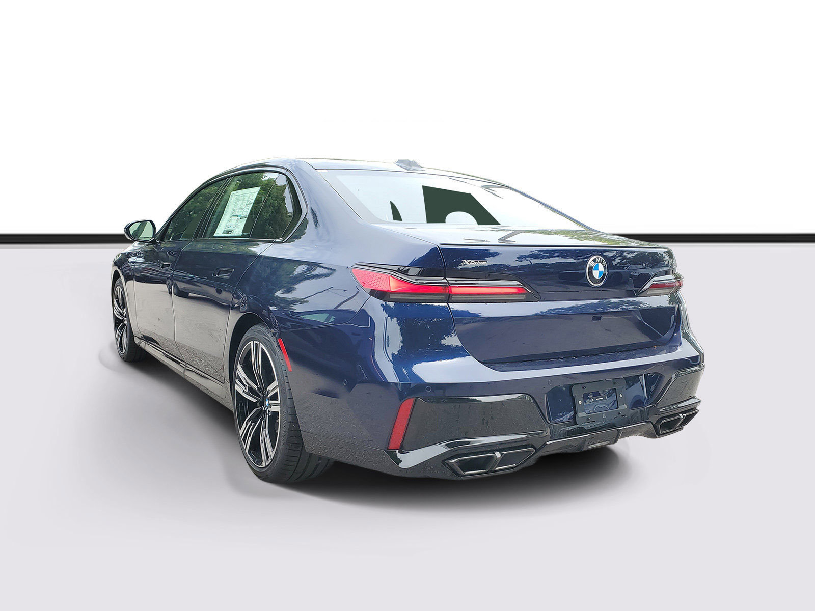 New 2026 BMW 760i xDrive w/ Luxury Rear Seating Package AWD/4WD image 3