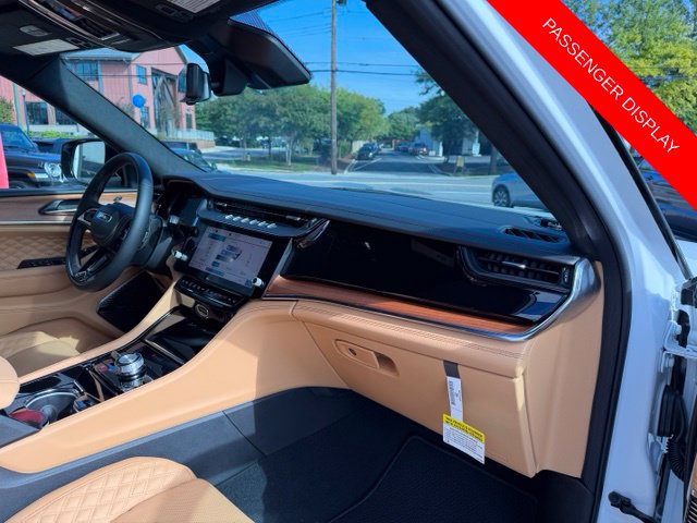 New 2027 Jeep Grand Cherokee Summit w/ Adv Protech Group IV AWD/4WD image 26
