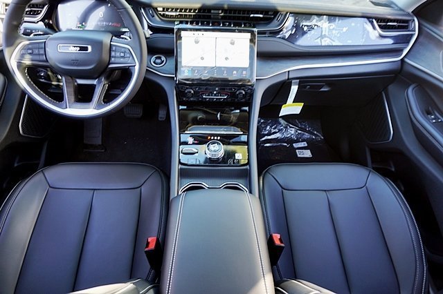 New 2023 Jeep Grand Cherokee Limited 4xe image 26