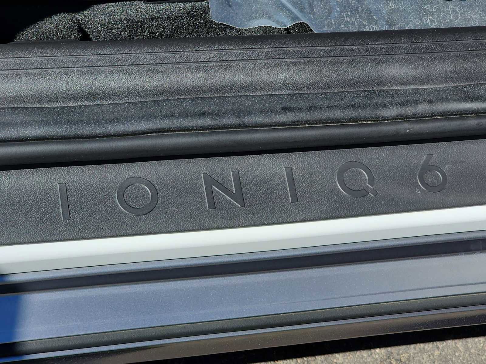 Used 2024 Hyundai Ioniq 6 SE RWD image 11