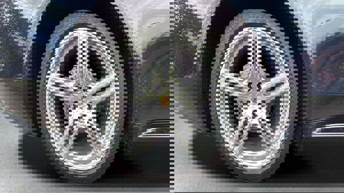 Used 2019 Porsche Panamera image 27