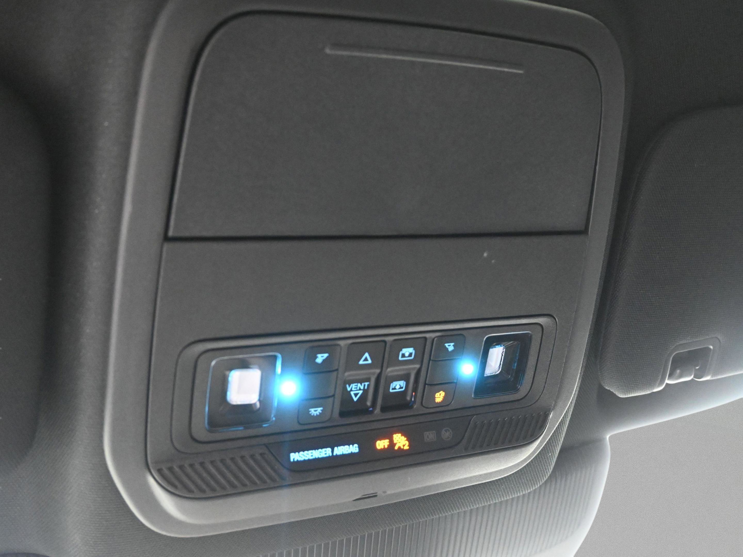Used 2025 Ford Explorer Platinum w/ Ultimate Package image 27