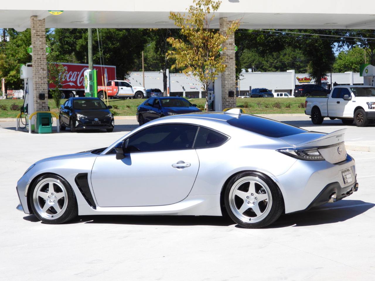 Used 2025 Toyota GR86 Premium w/ ALL Weather Mat Package (TMS) RWD image 57