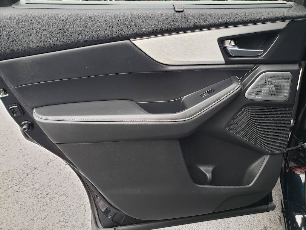 Certified 2025 Acura MDX w/ Technology Package AWD/4WD image 33