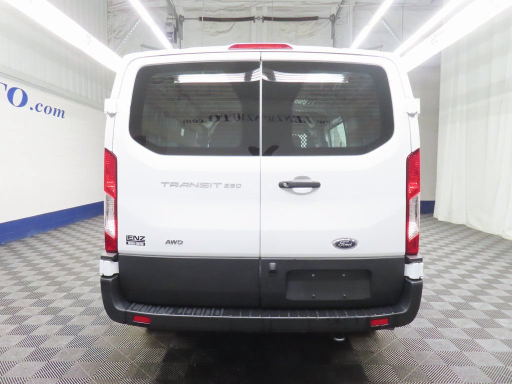 Used 2024 Ford Transit 250 Low Roof AWD w/ Exterior Upgrade Package image 25