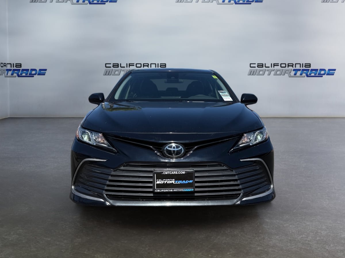 Used 2023 Toyota Camry LE FWD image 2