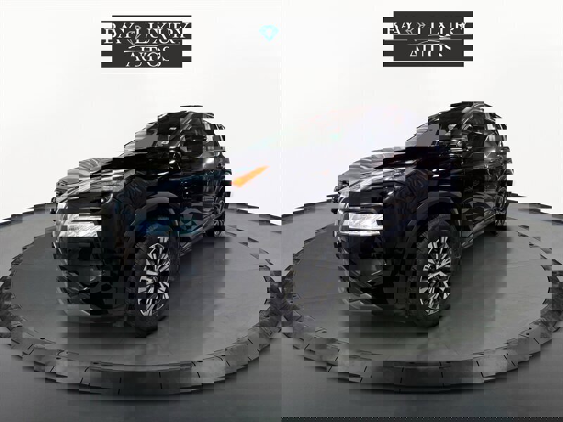 Used 2023 Nissan Rogue SV image 1