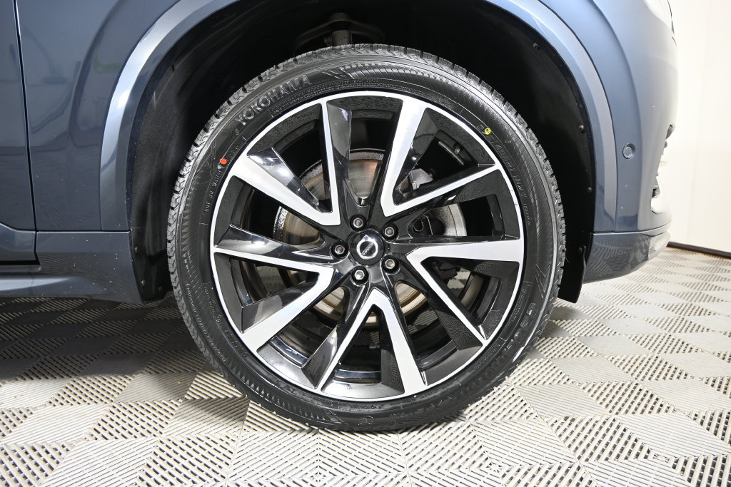 Used 2023 Volvo XC90 B6 Plus w/ Protection Package Premier AWD/4WD image 11