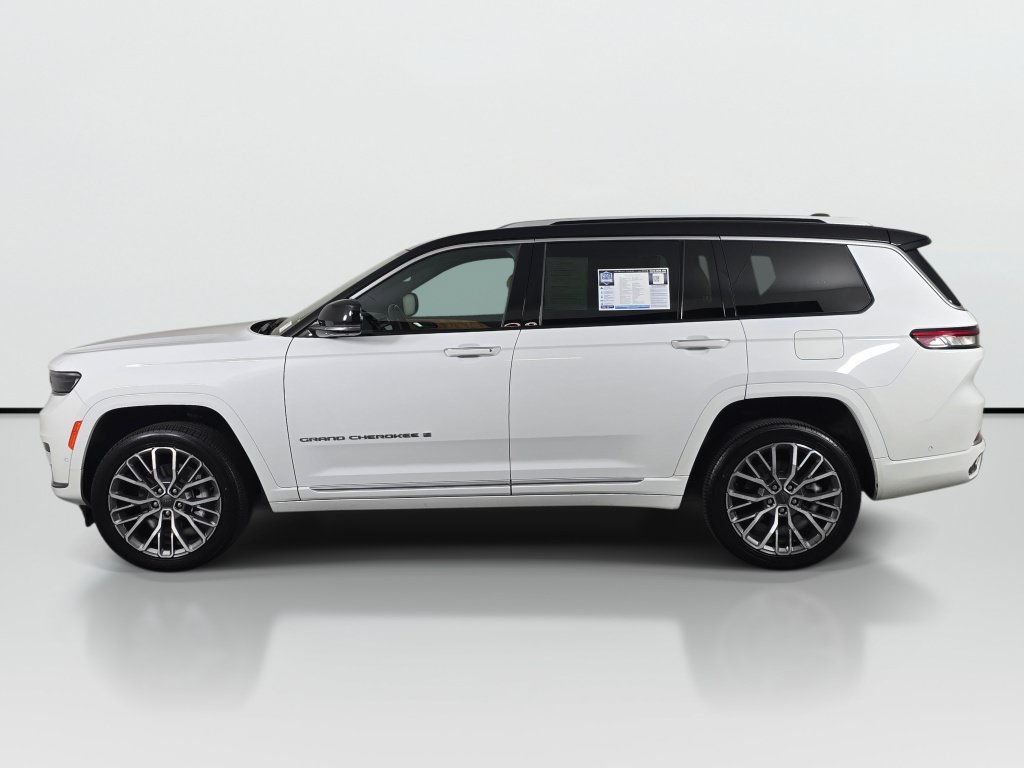 Used 2023 Jeep Grand Cherokee L Summit AWD/4WD image 6
