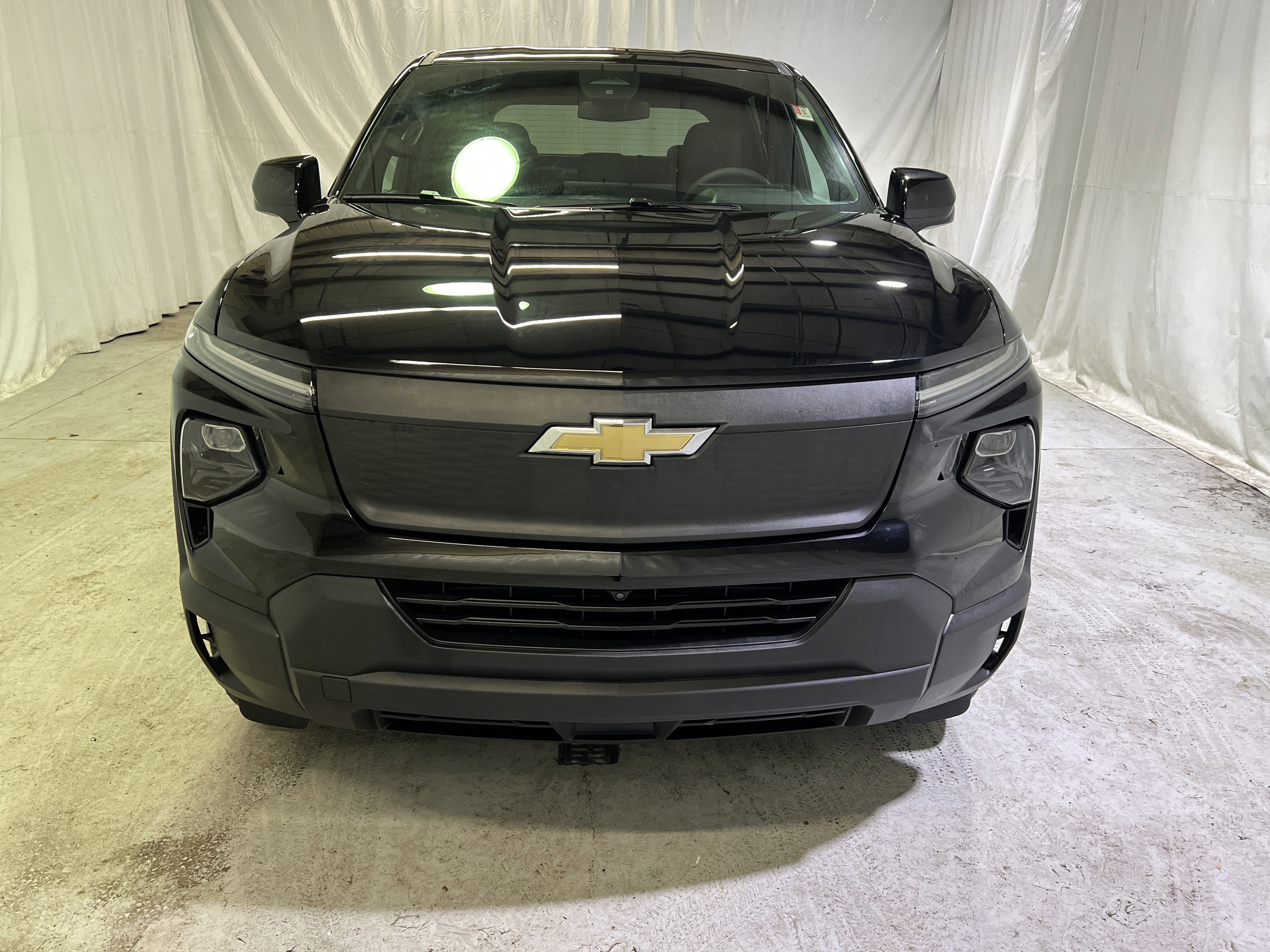 Certified 2024 Chevrolet Silverado EV W/T image 3