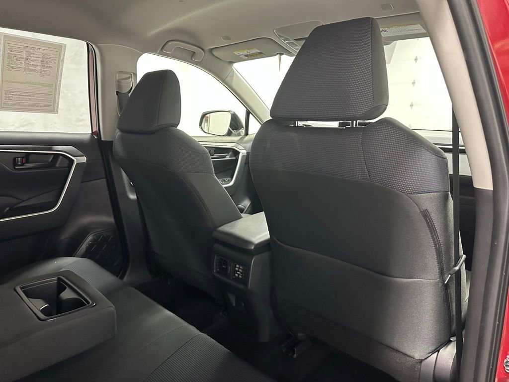 Used 2025 Toyota RAV4 LE AWD/4WD image 54