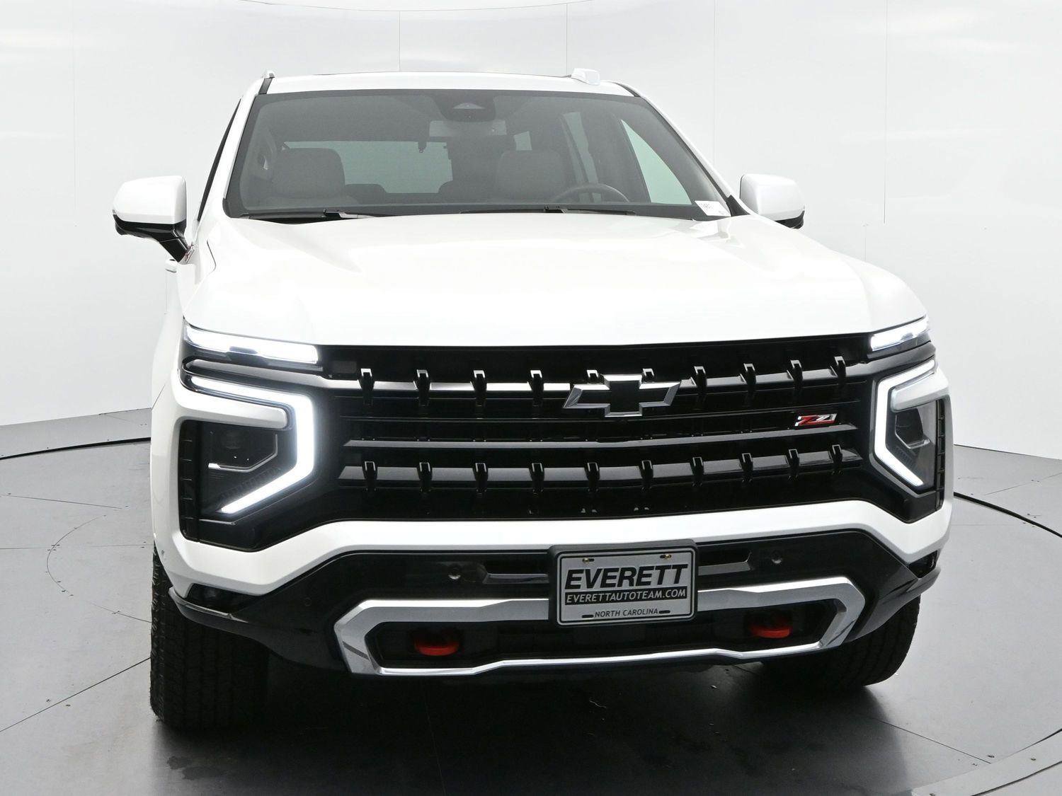 Used 2025 Chevrolet Tahoe Z71 w/ Z71 Off-Road Package AWD/4WD image 2