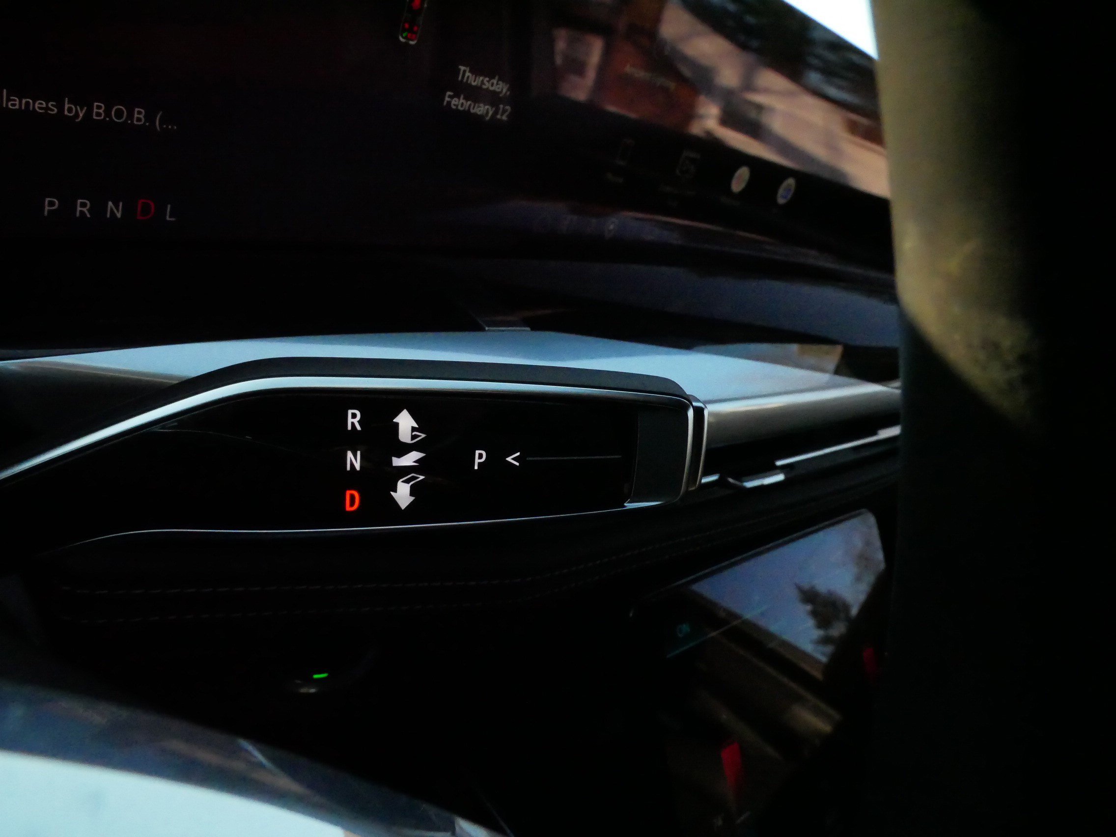 Certified 2025 Cadillac Escalade Luxury w/ LPO, Floor Liner Package image 25