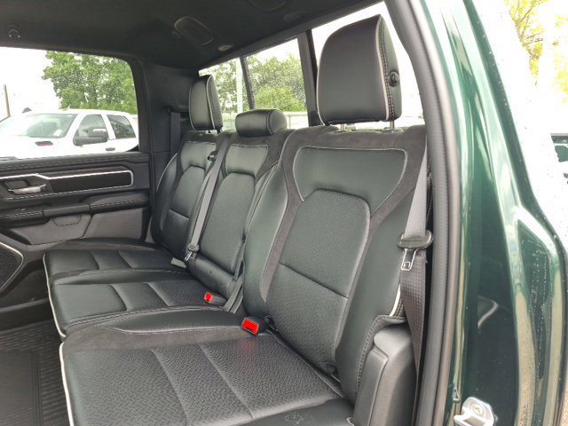 New 2026 RAM 1500 Laramie AWD/4WD image 13