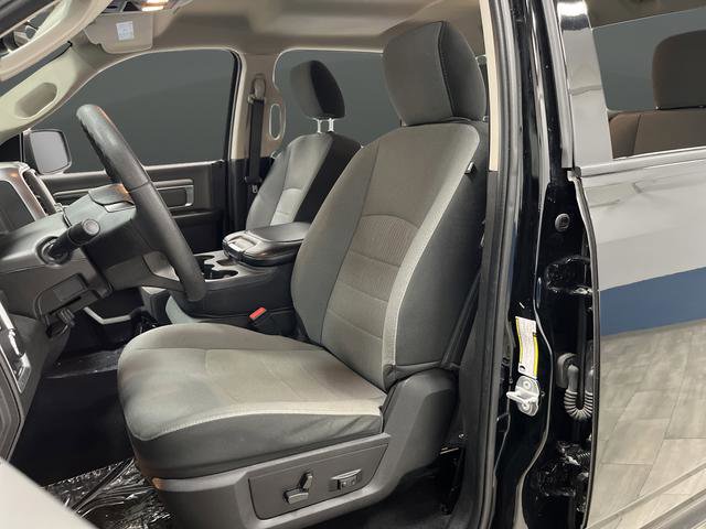 Used 2022 RAM 1500 Classic SLT image 4